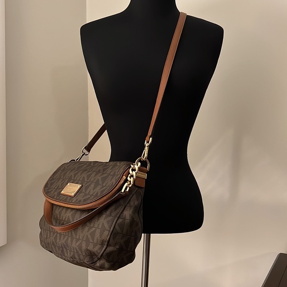 MK - Picture 8 of 14